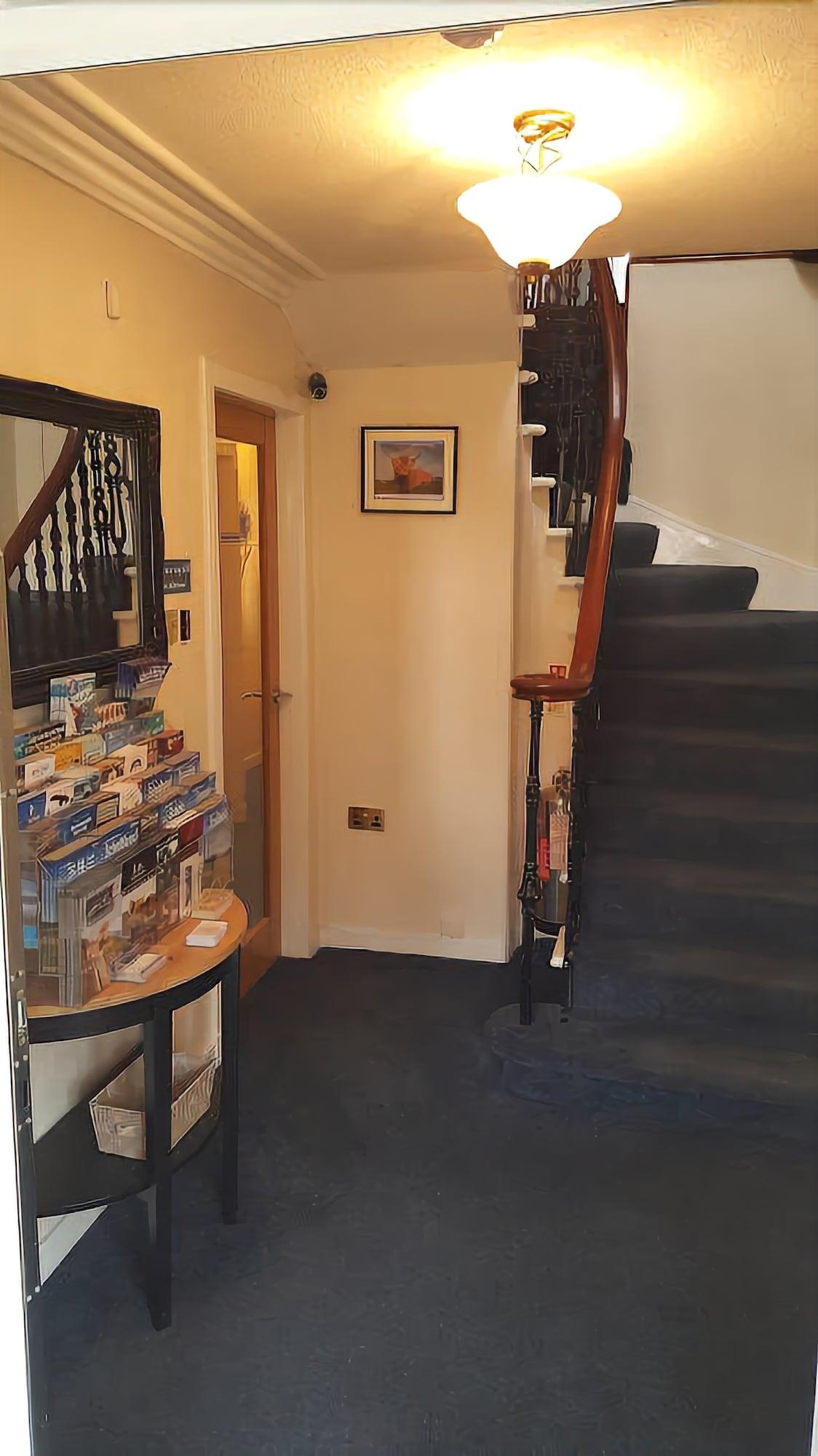 Oyo Inverour Guest House Gairlochy 외부 사진