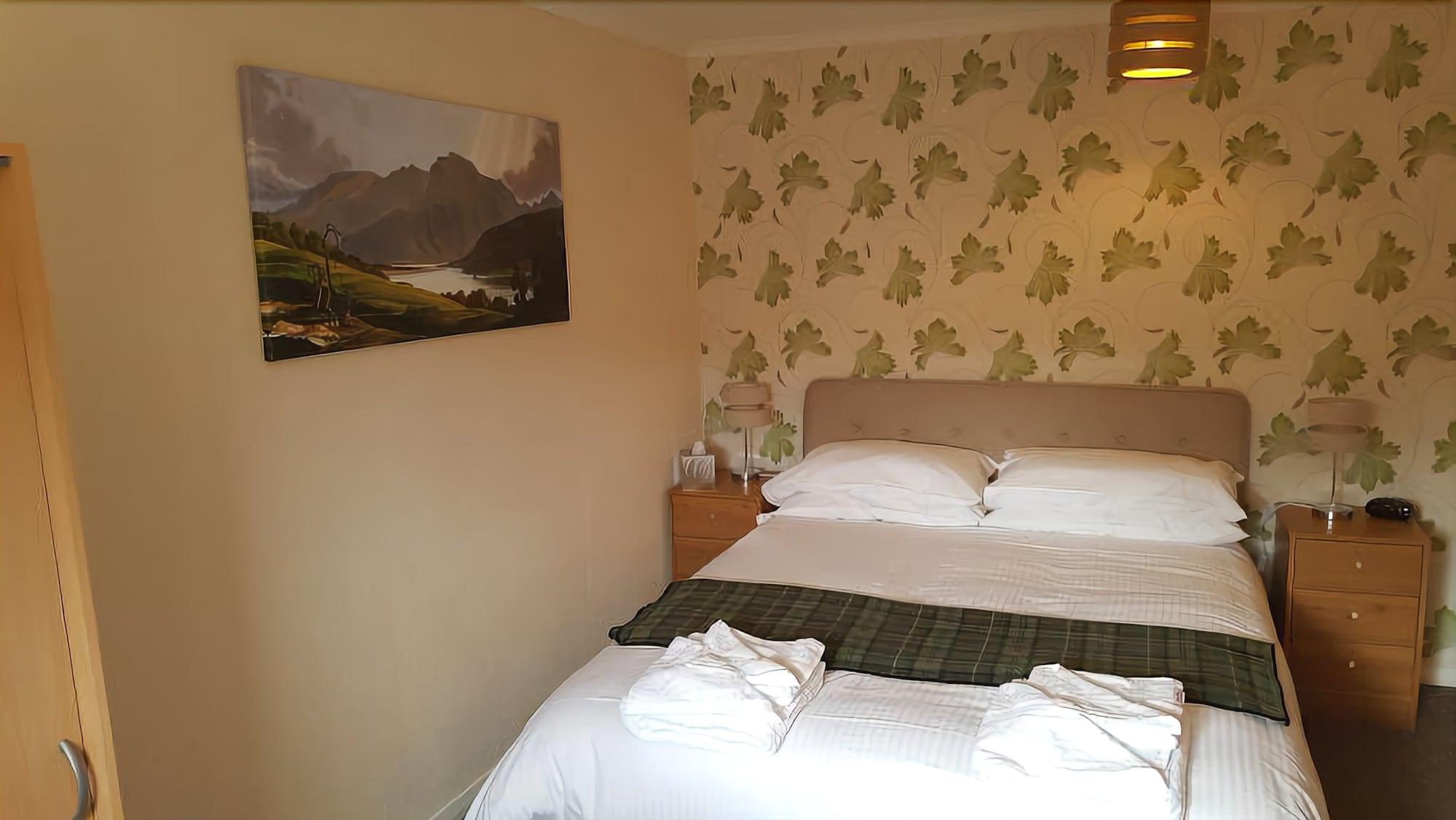 Oyo Inverour Guest House Gairlochy 외부 사진