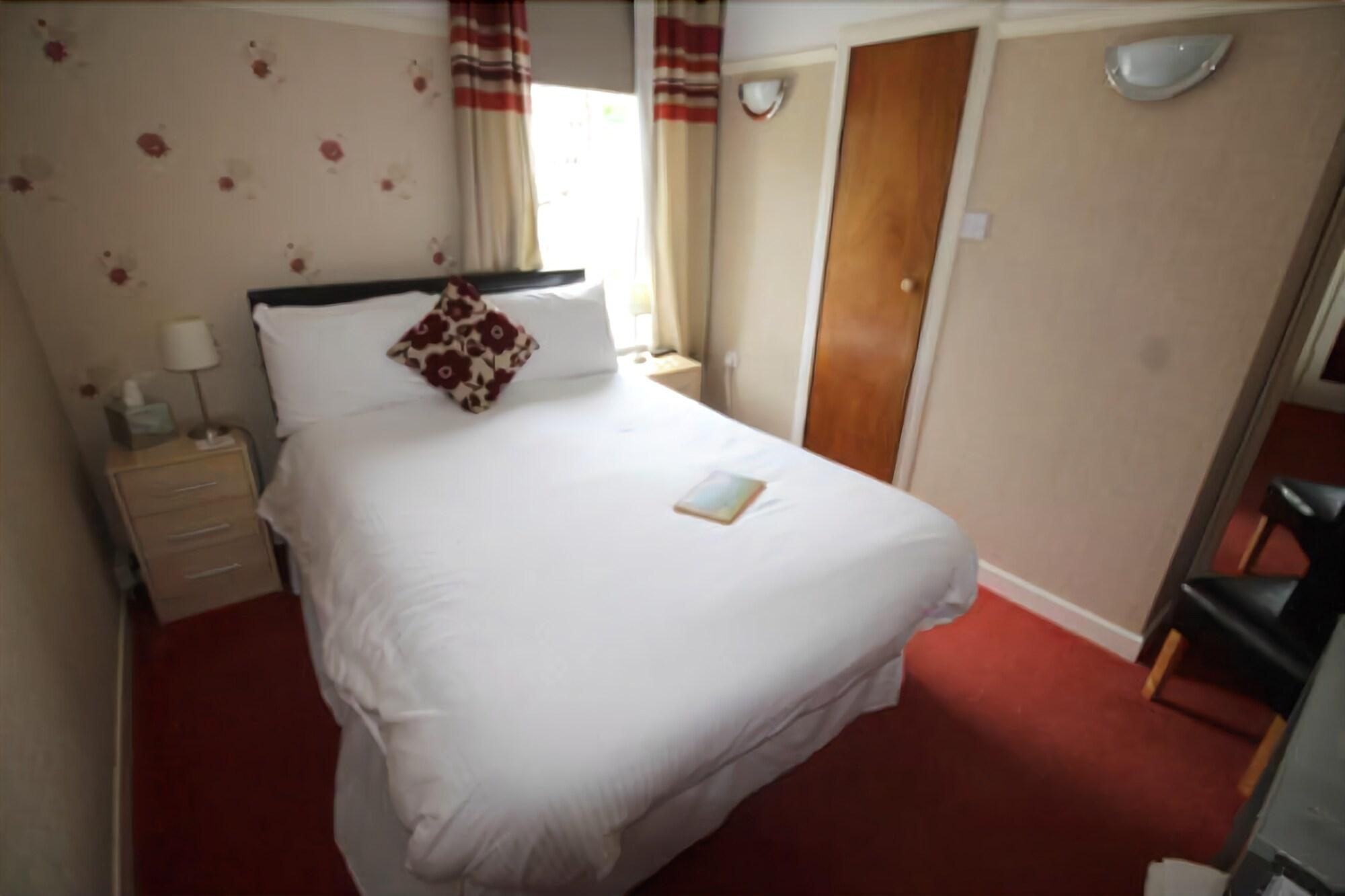 Oyo Inverour Guest House Gairlochy 외부 사진