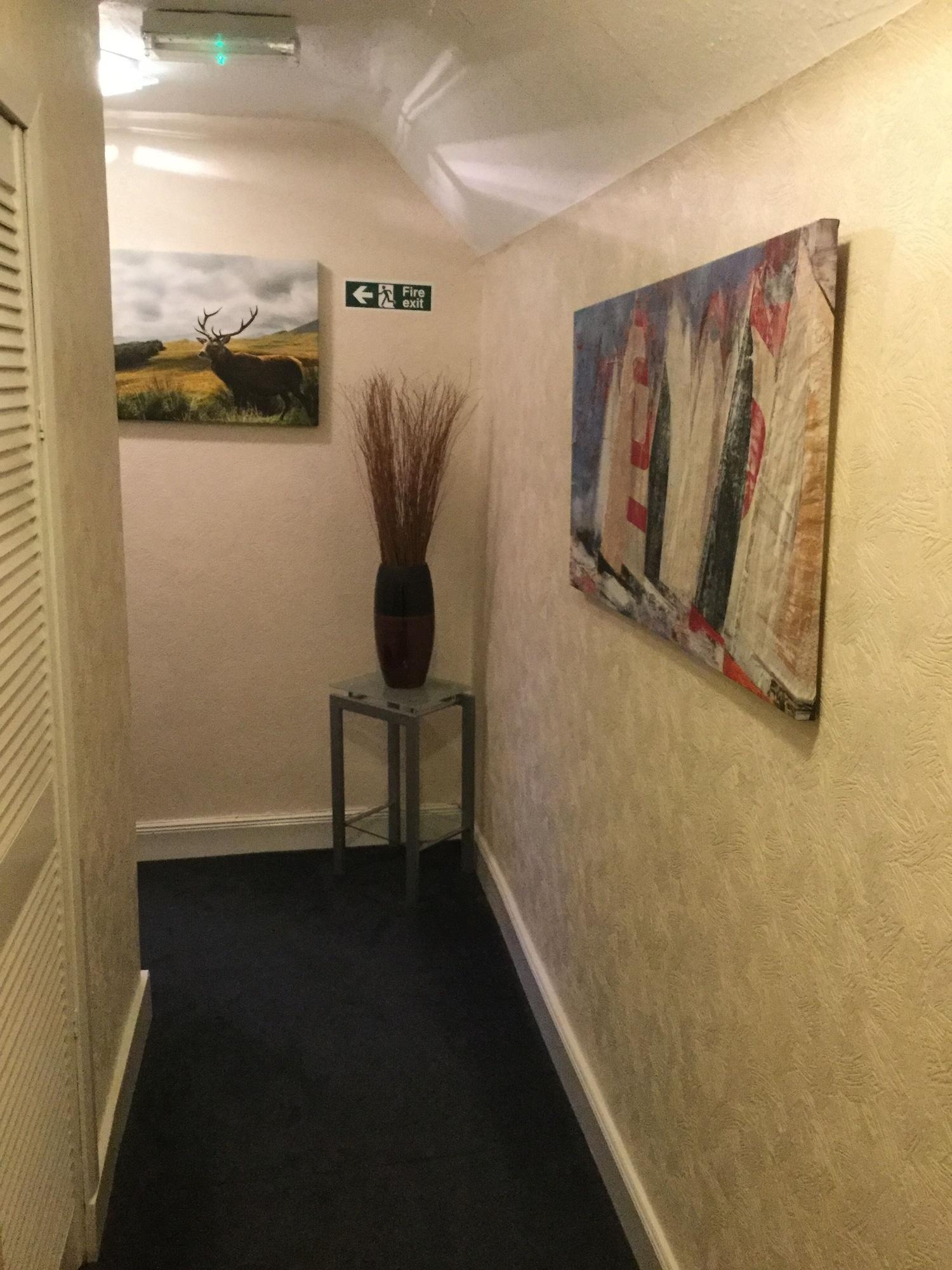 Oyo Inverour Guest House Gairlochy 외부 사진