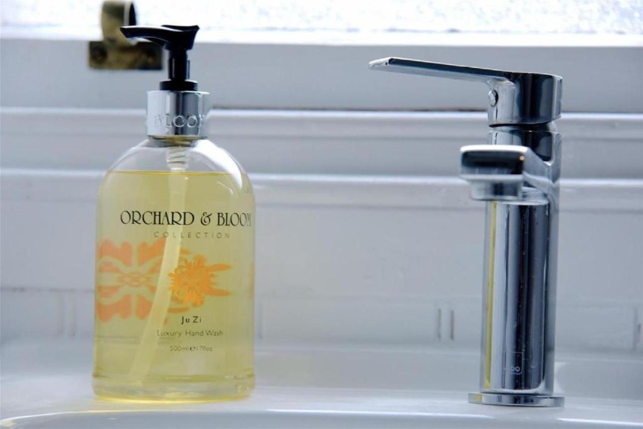 Oyo Inverour Guest House Gairlochy 외부 사진