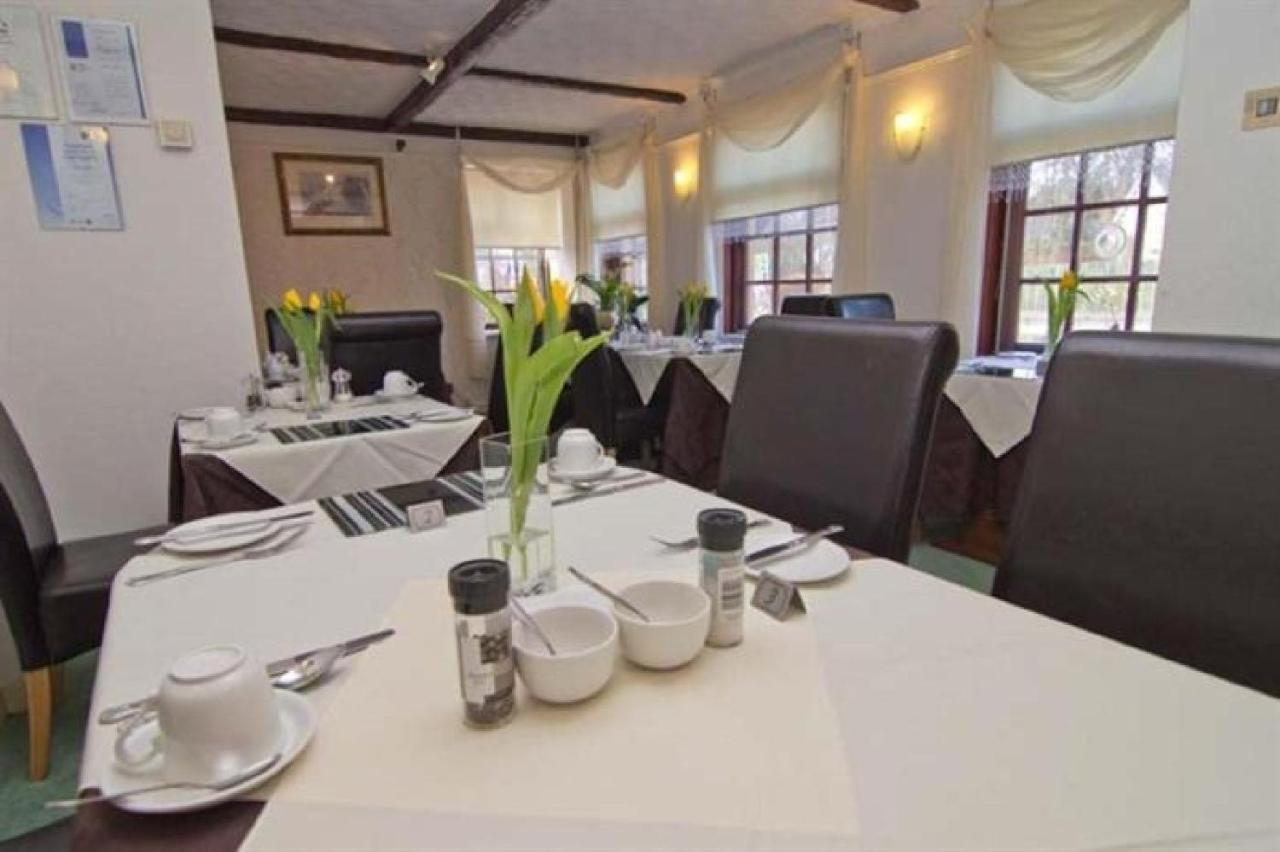 Oyo Inverour Guest House Gairlochy 외부 사진